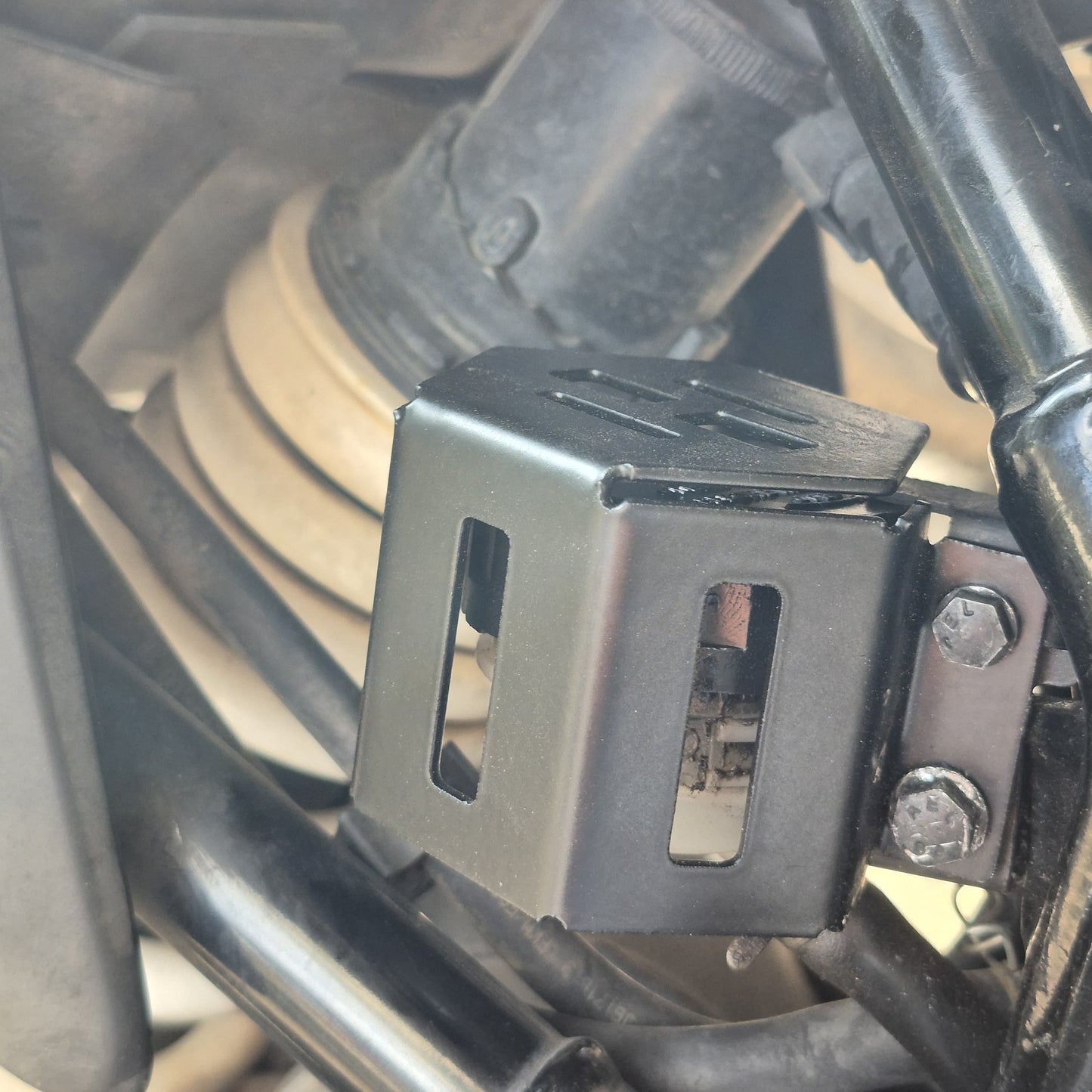 Rear Brake Oil Reservoir Cover for KTM Duke 390/250/200/160 Gen-2